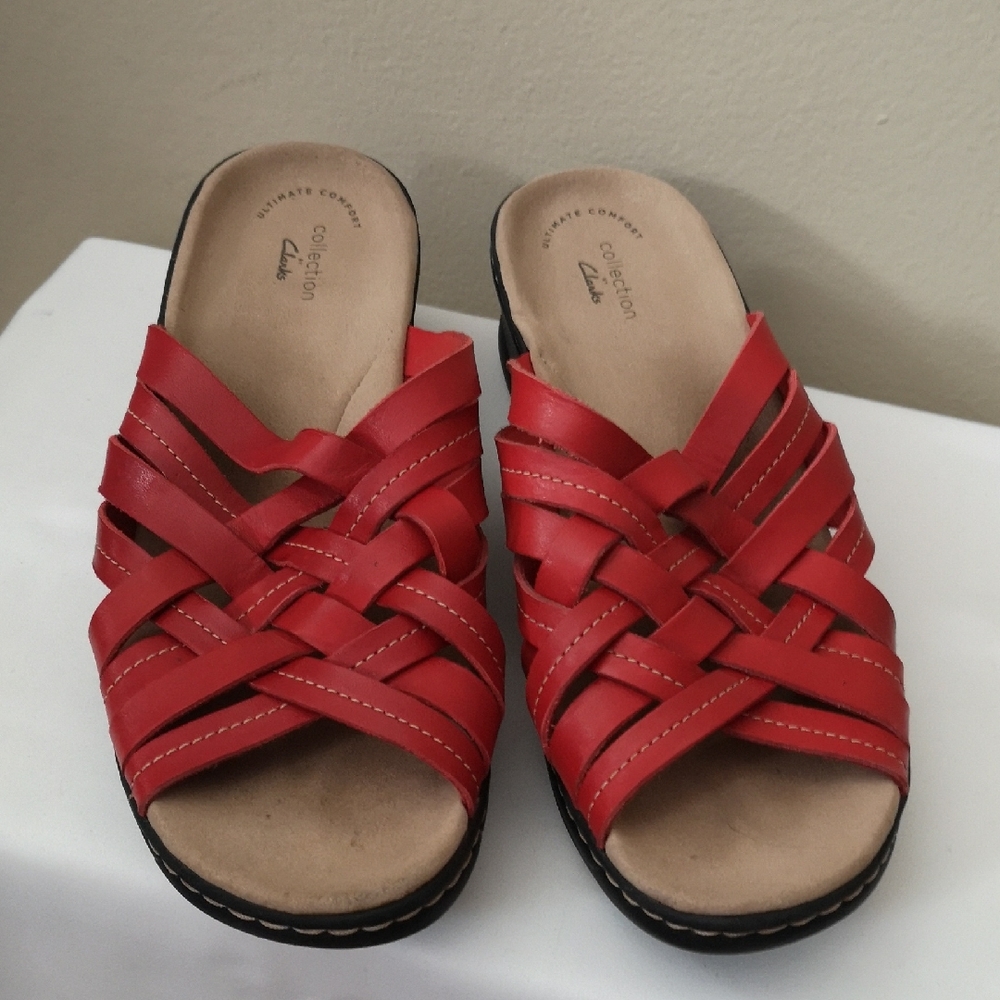 Clarks Women's Slide Red Sandals Woven Leather Upper Ultimate Comfort Size US 11